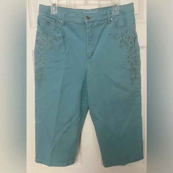 Gloria Vanderbilt capris - Picture 1 of 5